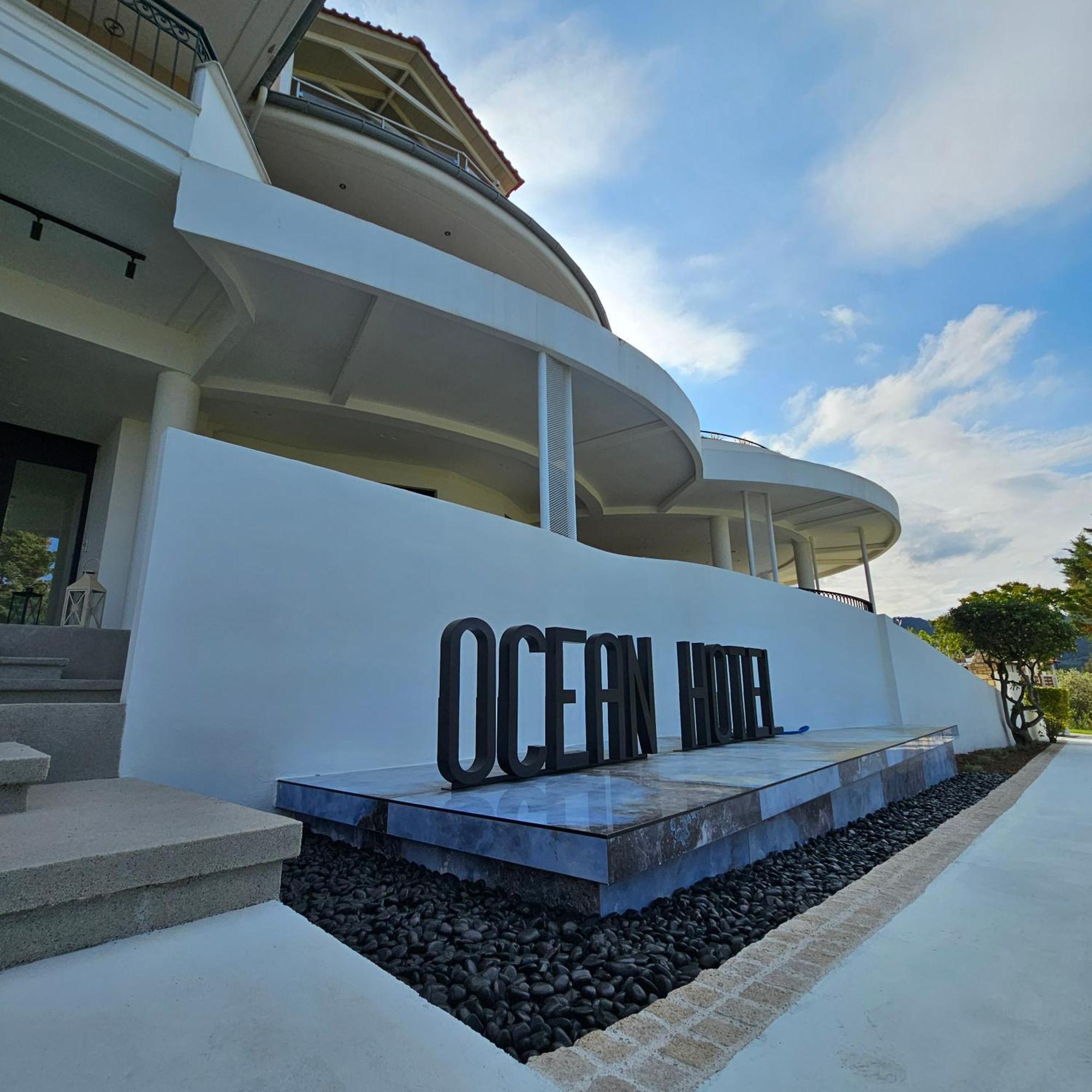 Ocean Beach Hotel Скала-Потамиас Экстерьер фото