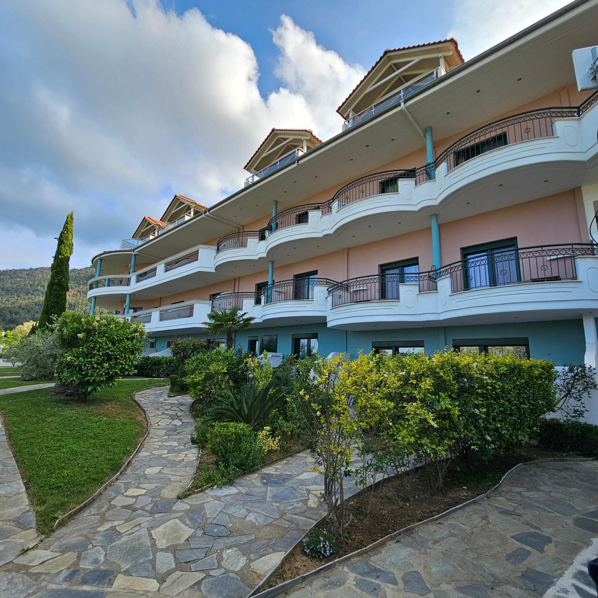 Ocean Beach Hotel Скала-Потамиас Экстерьер фото