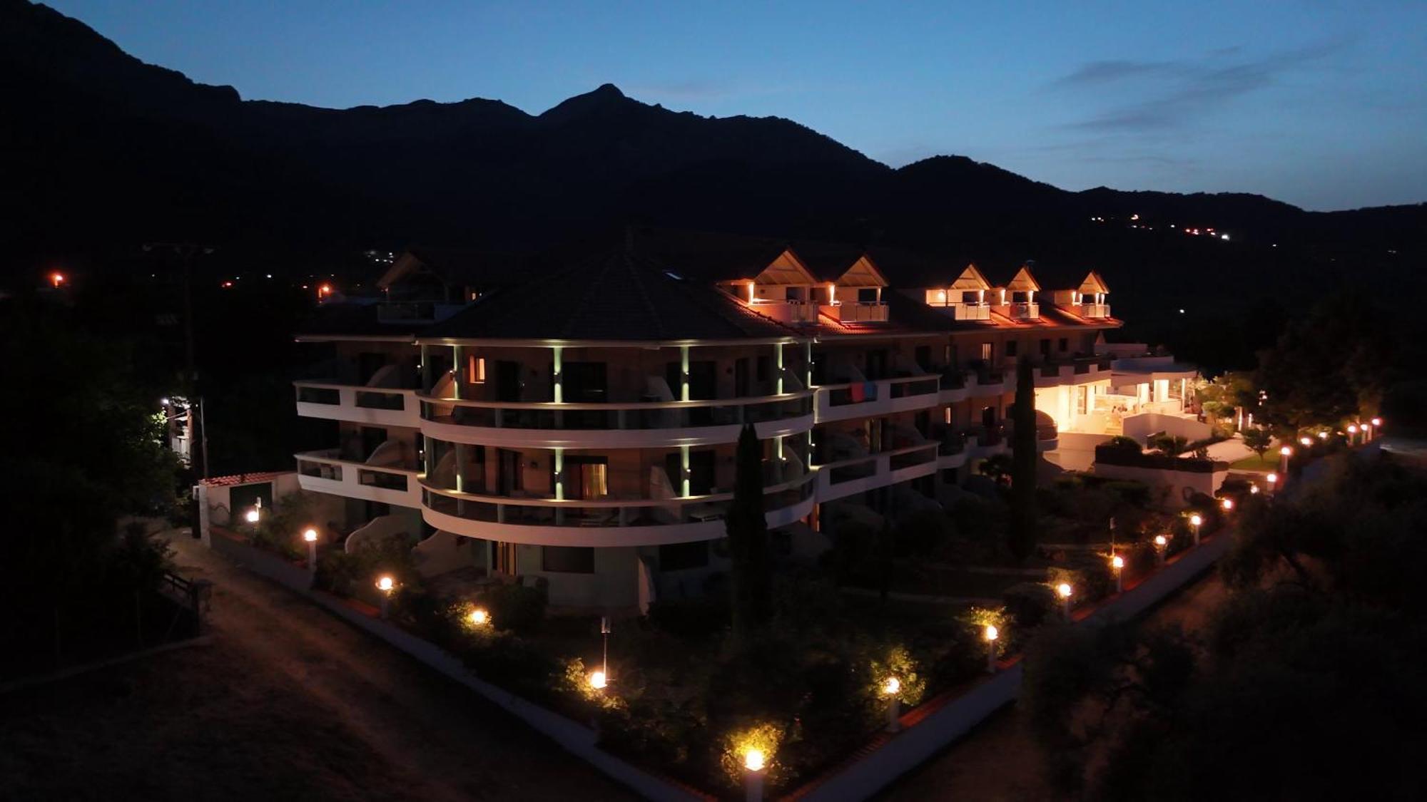 Ocean Beach Hotel Скала-Потамиас Экстерьер фото