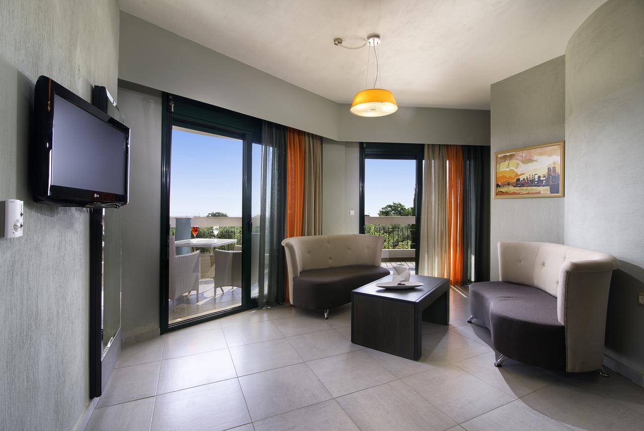 Ocean Beach Hotel Скала-Потамиас Экстерьер фото