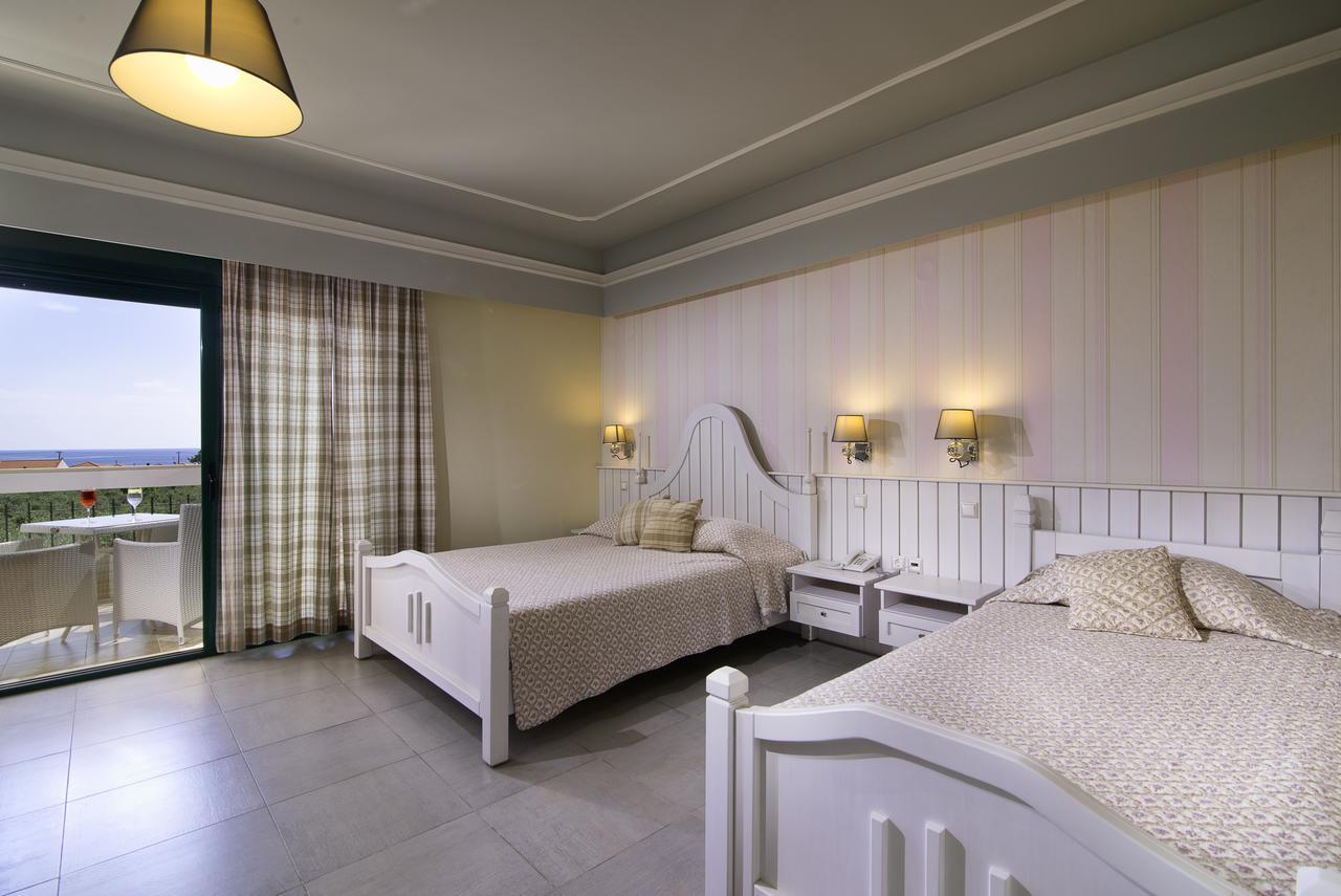 Ocean Beach Hotel Скала-Потамиас Экстерьер фото