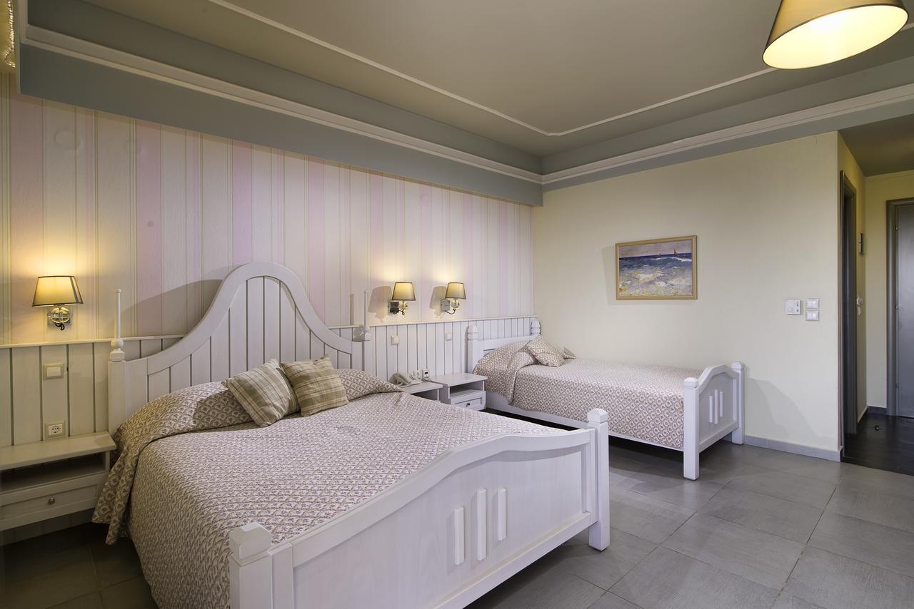 Ocean Beach Hotel Скала-Потамиас Экстерьер фото